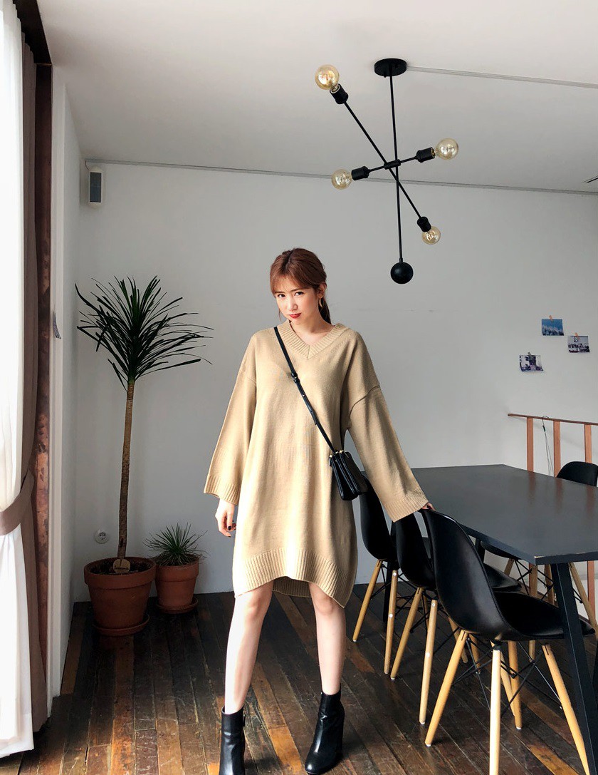 Váy dệt kim – chiếc váy mềm mại, đầy quyến rũ mà các nàng không thể làm ngơ trong những ngày trời se lạnh