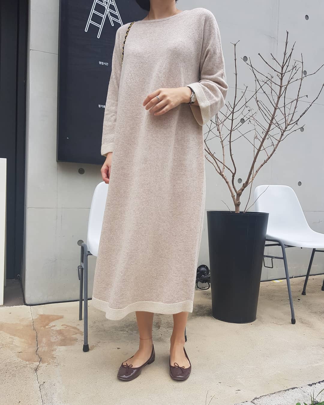 Váy dệt kim – chiếc váy mềm mại, đầy quyến rũ mà các nàng không thể làm ngơ trong những ngày trời se lạnh