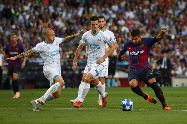 Suarez giờ ghi bàn vào lưới những đội bóng nhỏ cũng khó