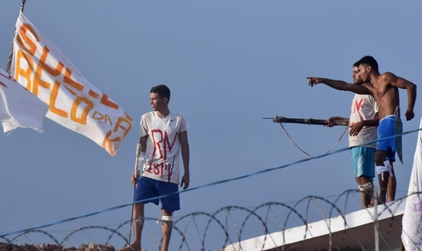 Bạo loạn tại nhà tù Brazil, 7 phạm nhân tử vong