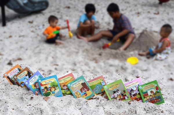 Bé học lễ giáo - 10 đức tính vàng giúp con lớn lên tự tin bước vào đời