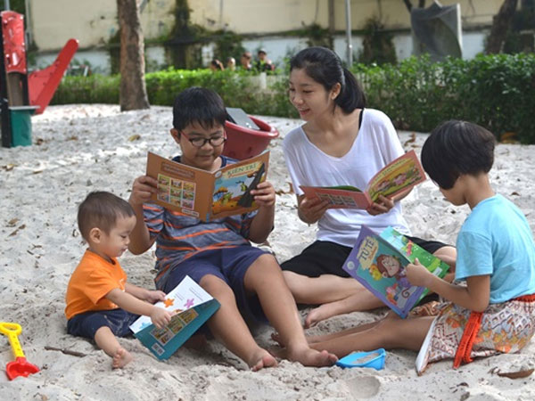 Bé học lễ giáo - 10 đức tính vàng giúp con lớn lên tự tin bước vào đời