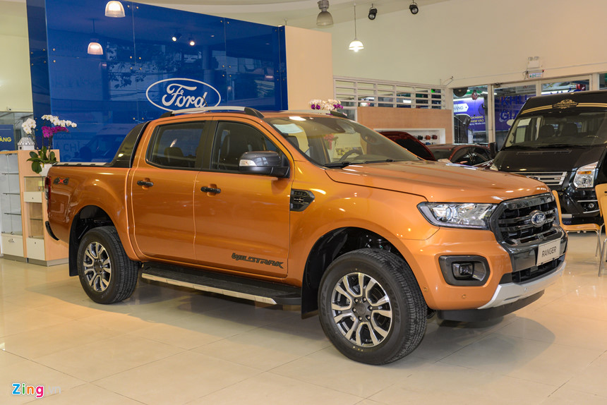 Ford Ranger Wildtrak 2019 giá 918 triệu đồng về đại lý