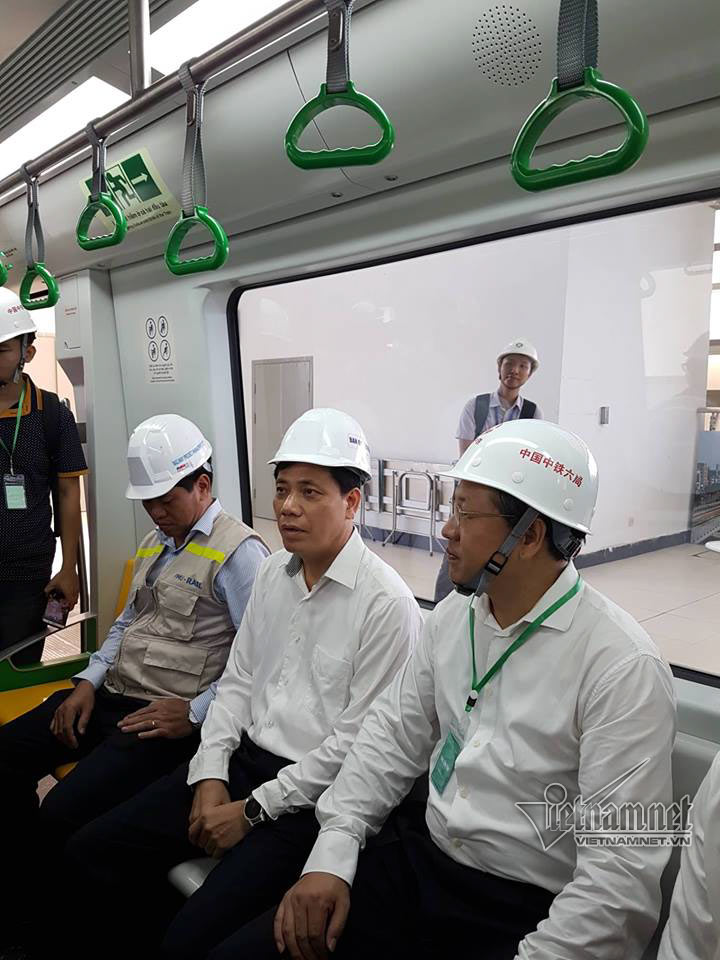 Đường sắt Cát Linh-Hà Đông chính thức chạy thử 5 tàu