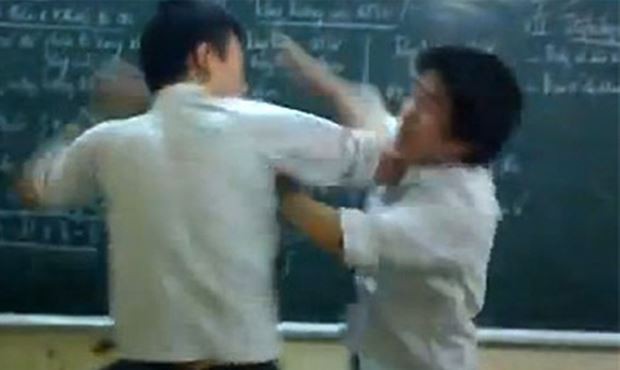 Hiệu phó trường THPT đánh cấp dưới phải nhập viện không được bổ nhiệm làm hiệu trưởng