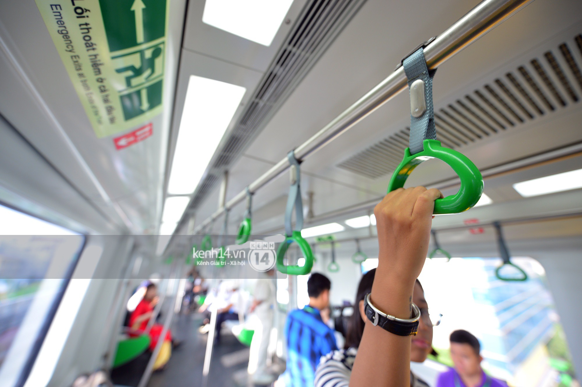 Ảnh: Trải nghiệm bên trong đoàn tàu đường sắt trên cao Cát Linh - Hà Đông ngày chính thức chạy thử