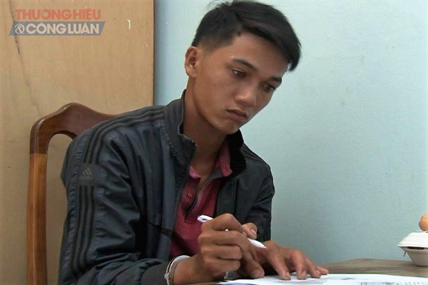 Kon Tum: Bắt nghi phạm chém chết thanh niên đi xe máy