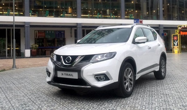 Nhiều mẫu xe ô tô giảm giá trăm triệu - cuối năm tha hồ chọn