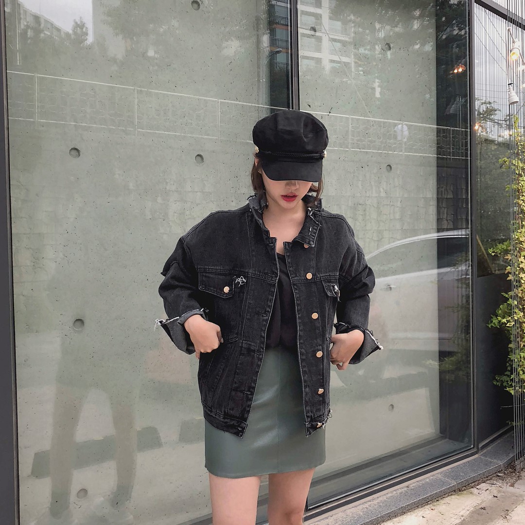 Thu này có thêm 4 kiểu áo khoác mỏng vừa xinh lại cá tính để bạn không phải mặc nguyên cả mùa mỗi chiếc blazer Thu này có thêm 4 kiểu áo khoác mỏng vừa xinh lại cá tính để bạn không phải mặc nguyên cả mùa mỗi chiếc blazer