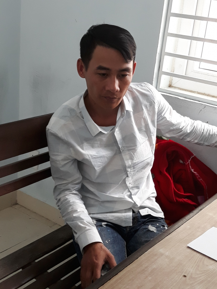 Đà Nẵng truy bắt đối tượng tự tạo bom xăng phá hủy quán game