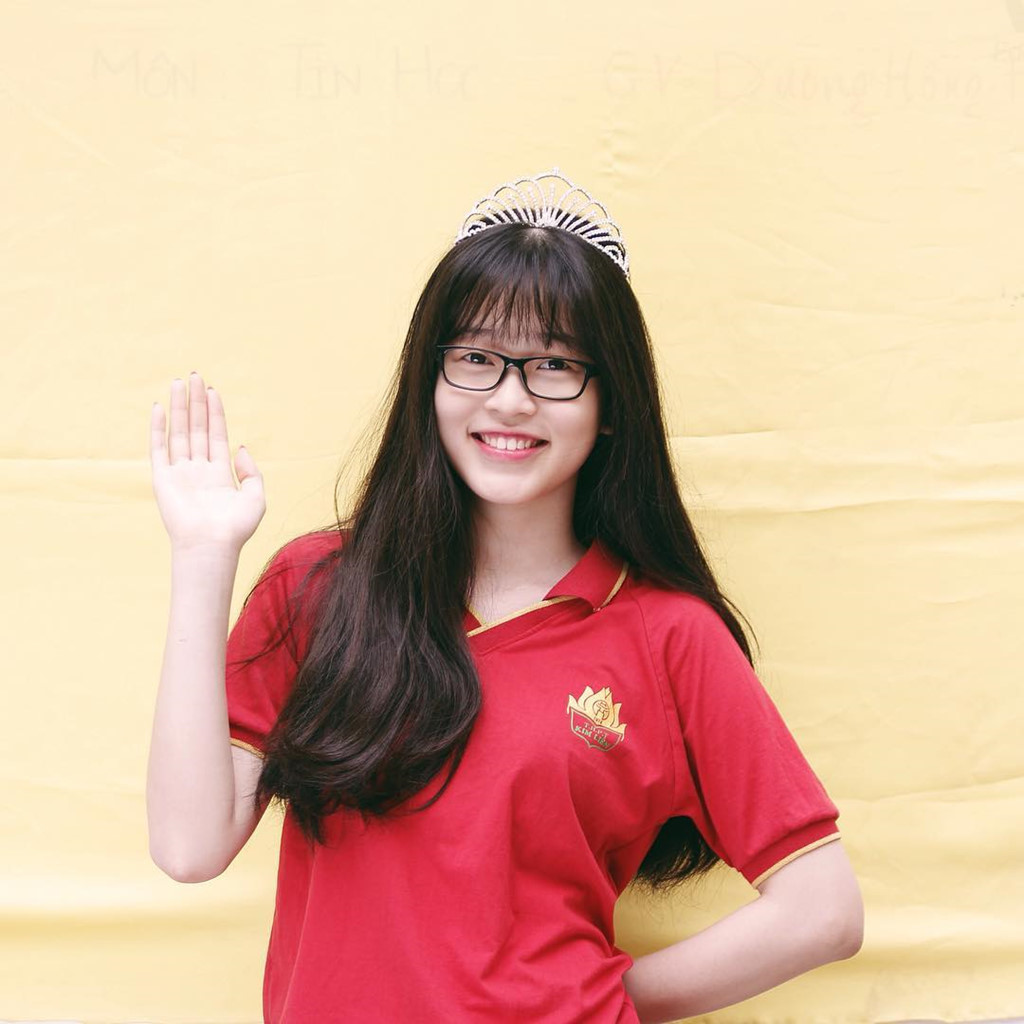 Bùi Phương Nga: Từ cô bé có mái tóc cụt lủn đến nàng á hậu 1 Việt Nam