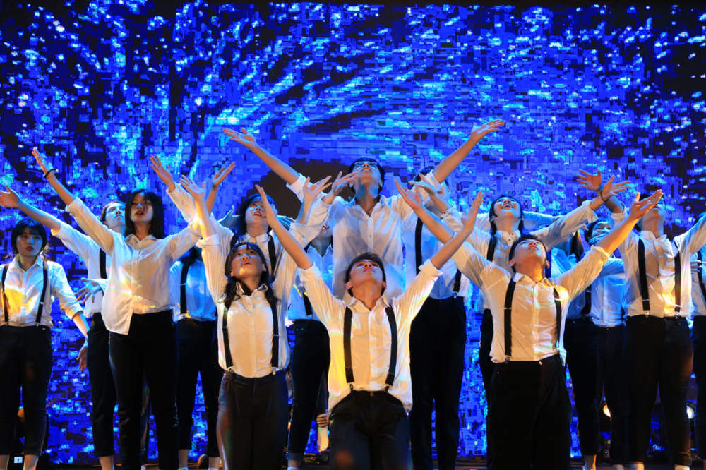 Nữ sinh lớp 11 chuyên Toán trở thành Đại sứ trường Amsterdam