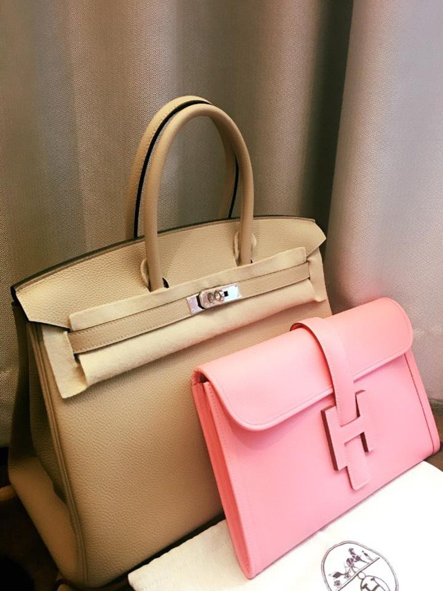 Những Hoa hậu chịu chơi của Vbiz: Mua hàng hiệu theo lố, đi du lịch sang chảnh ở khách sạn hàng chục triệu đồng/đêm