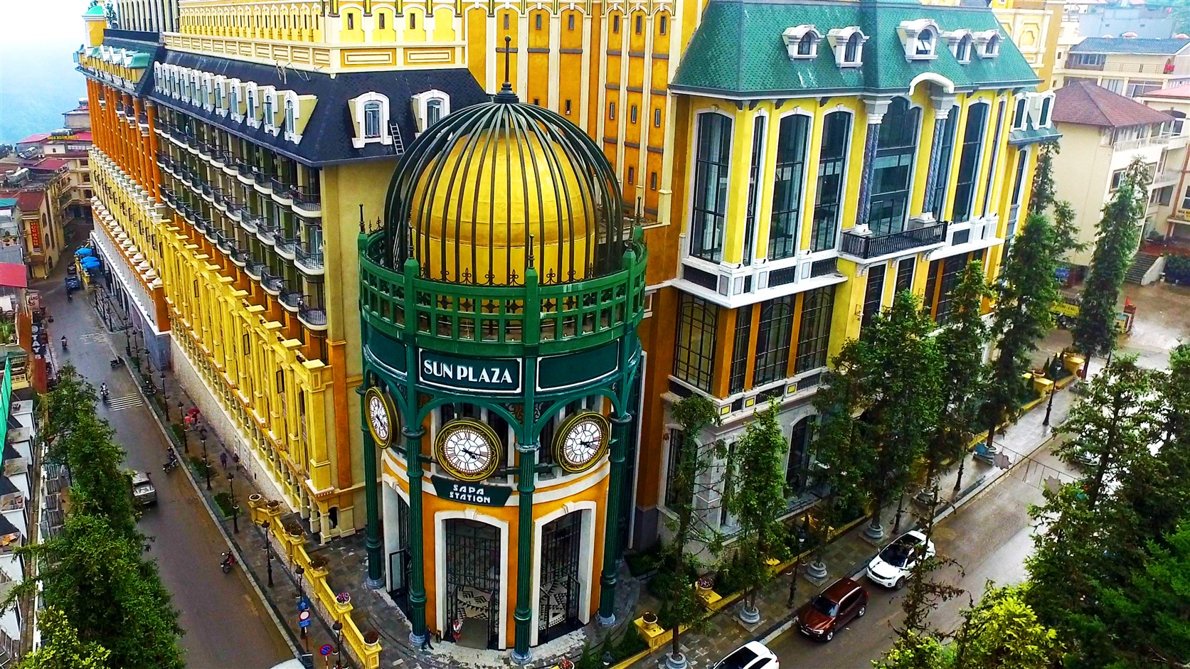 Lạc lối giữa mùa vàng Fansipan Lạc lối giữa mùa vàng Fansipan