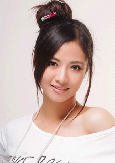 Người đẹp được mệnh danh Diễn viên đẹp nhất Thượng Hải nhảy lầu vì bệnh nặng, chồng ngoại tình