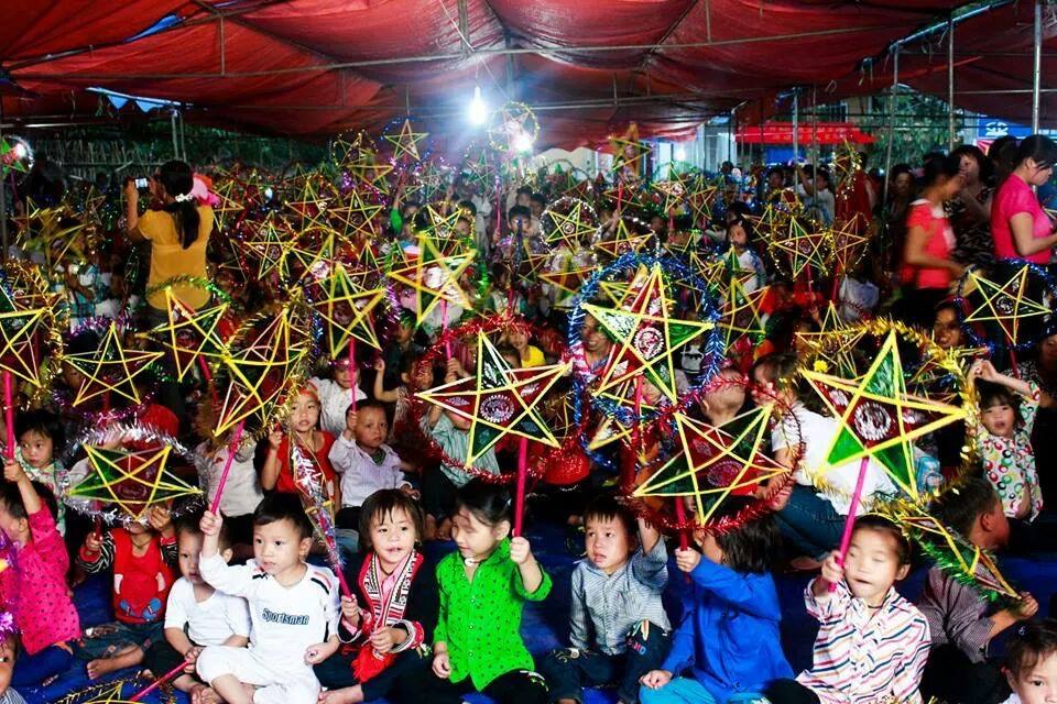 Những mùa trăng ký ức...