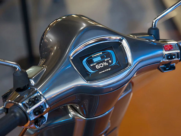 Xe máy điện Vespa Elettrica sẽ được bán ngay cuối tháng 10