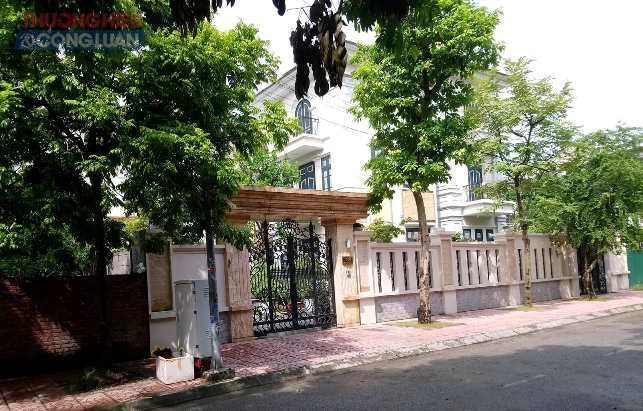 Choáng ngợp với khu biệt thự bề thế được cho là của nhiều quan chức tỉnh Bắc Giang