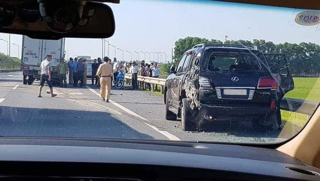 Hướng xử lý vụ lái xe Lexus biển tứ quý 8888 bị đâm chết khi dừng xe theo hiệu lệnh?