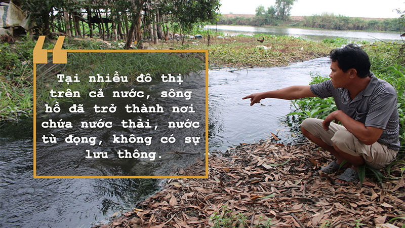 Giật mình sông hồ thành... vũng nước thải