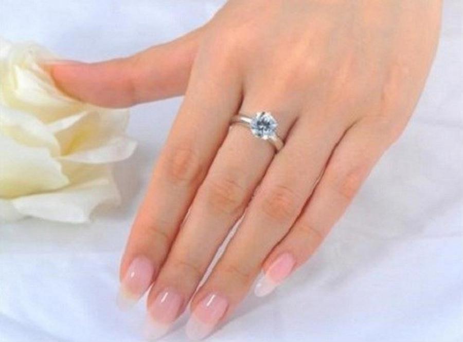 Chỉ cần nhìn vào kẽ hở bàn tay, sẽ biết ngay tương lai giàu sang hay túng thiếu