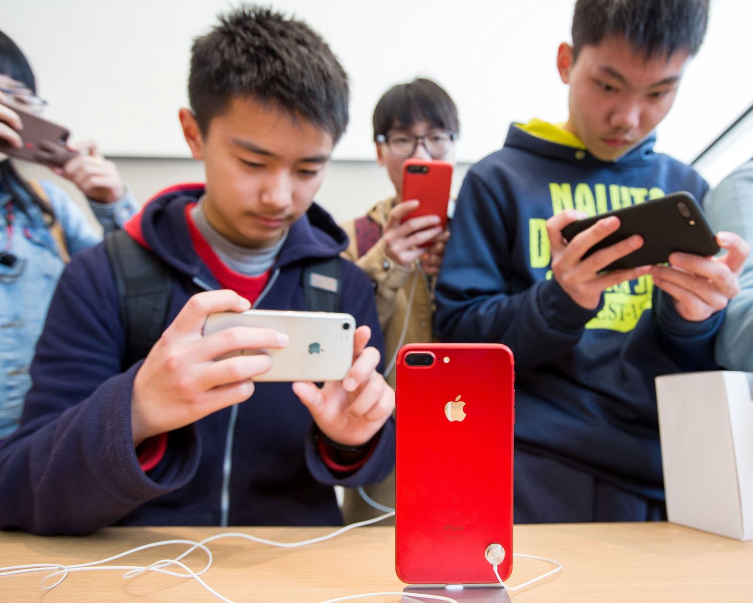 Sau quả bom 200 tỷ USD, cuộc chiến thương mại Mỹ-Trung sẽ ra sao?