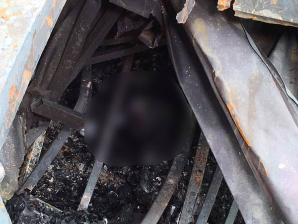 Bé 2 tháng tuổi ở viện Nhi T.Ư nghi liên quan đến 2 thi thể mới phát hiện ở đám cháy nhà ông Hiệp khùng