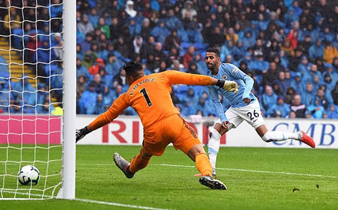 Man City trút giận lên Cardiff sau khởi đầu không như ý ở trời Âu