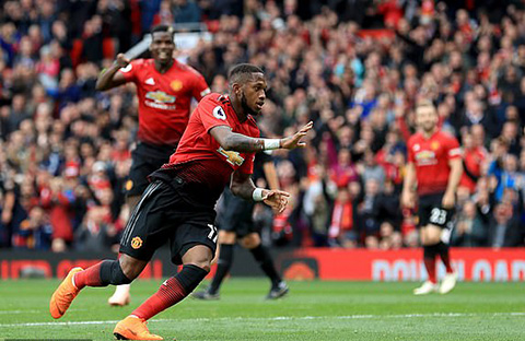 Thi đấu đơn điệu, M.U ngậm ngùi chia điểm với Wolves