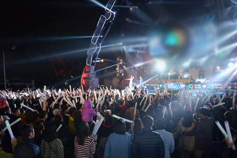 Khó truy thu thuế thu nhập cá nhân của giới Showbiz