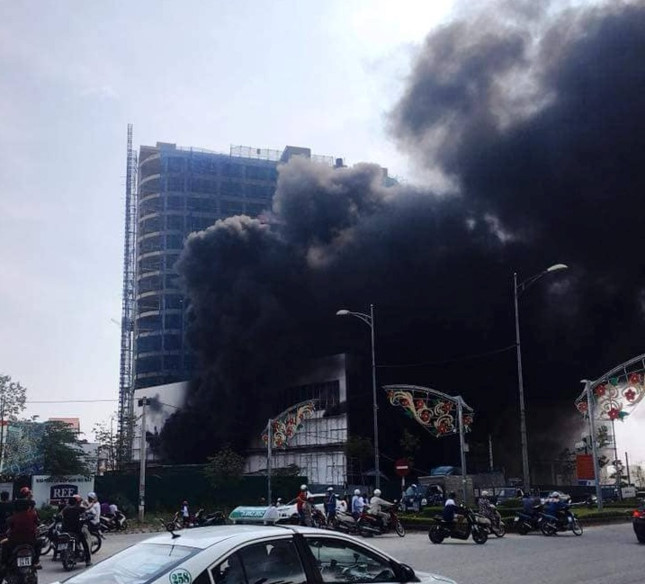 Hé lộ nguyên nhân vụ hỏa hoạn tại công trường trung tâm thương mại Yên Bái
