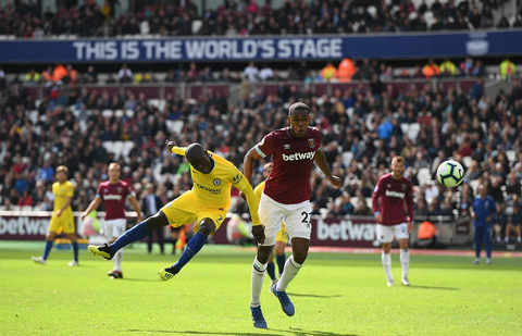 West Ham 0-0 Chelsea: The Blues đứt mạch toàn thắng