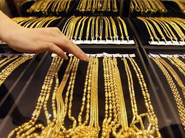 Giá vàng trong nước chênh hơn 2,7 triệu đồng so với thế giới