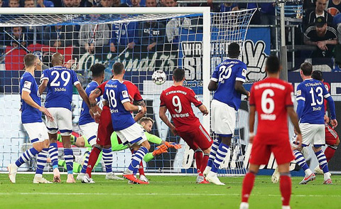 Schalke 0-2 Bayern: Hùm Xám nối dài mạch toàn thắng
