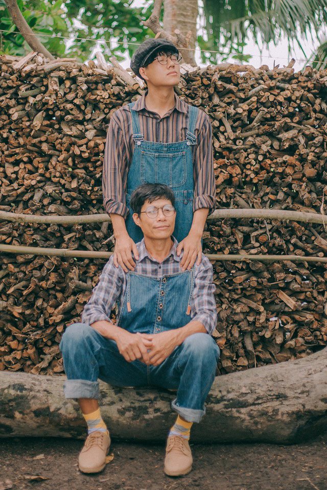 Cộng đồng mạng xuýt xoa về bộ ảnh cha con đẹp như tranh