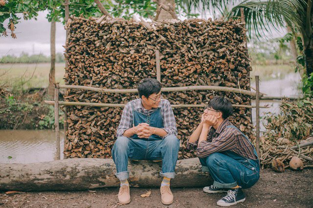 Cộng đồng mạng xuýt xoa về bộ ảnh cha con đẹp như tranh