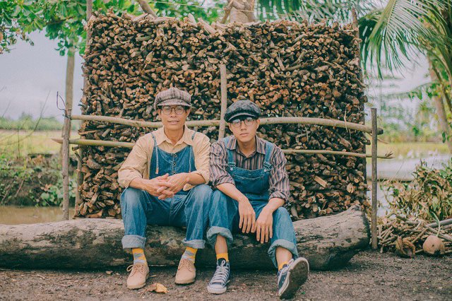 Cộng đồng mạng xuýt xoa về bộ ảnh cha con đẹp như tranh