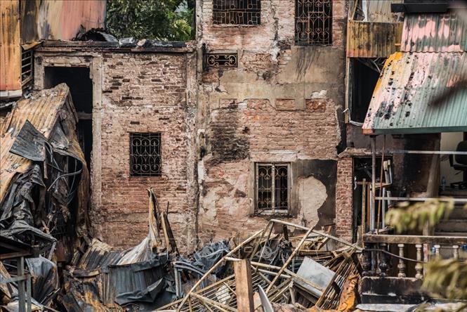 Cháu bé nghi là con của nạn nhân tử vong do cháy khu trọ đang được chăm sóc chu đáo