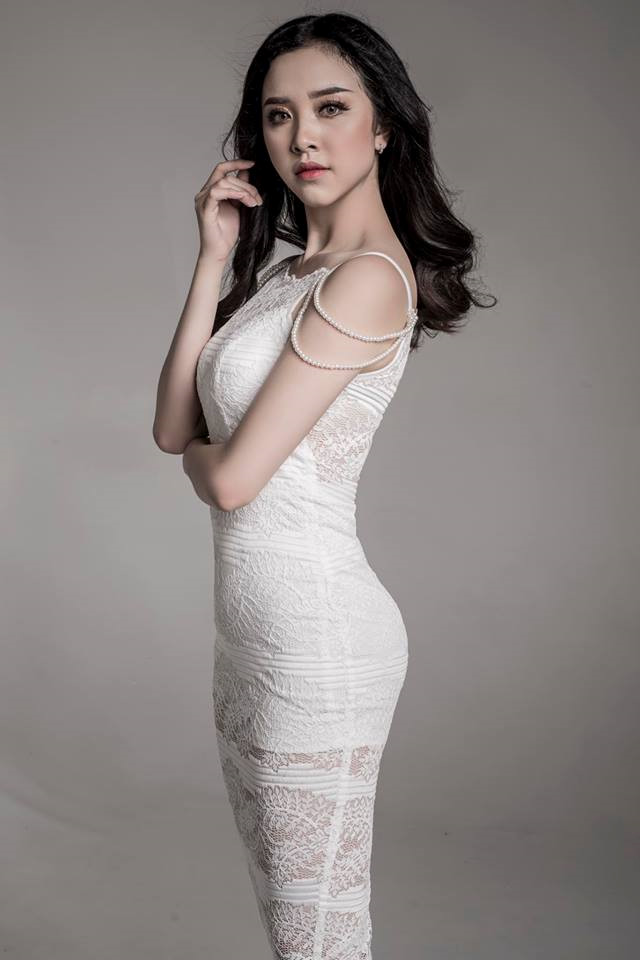 Ngắm nhan sắc xinh như mộng của Á hậu 2 Thuý An