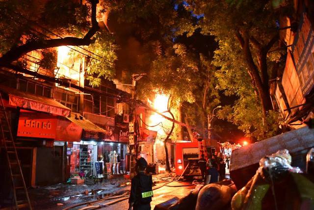 Ông Hiệp khùng có bị xử lý sau vụ cháy kinh hoàng gần Bệnh viện Nhi TƯ khiến 2 người chết?