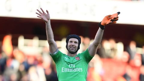 Lần đầu giữ sạch lưới, Cech được HLV Emery tung hô hết lời