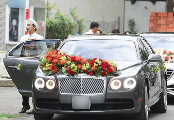 Lan Khuê lộng lẫy trong đám hỏi xa hoa với John Tuấn Nguyễn