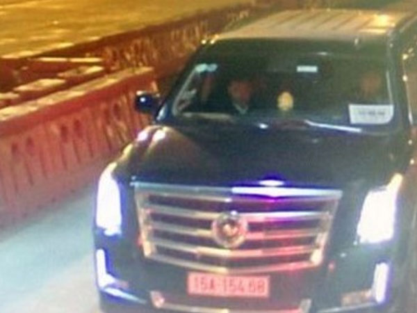 Nhiều xe sang mang biển Xe hộ đê giả