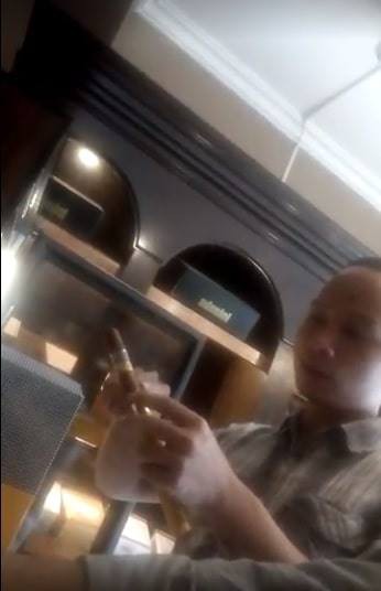 Sau vụ phát hiện 1.200 điếu xì gà ngoại nhập lậu: Nhập nhèm quảng cáo trên trời