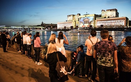 Vòng tròn ánh sáng - Lễ hội ánh sáng lớn nhất thế giới tại Nga