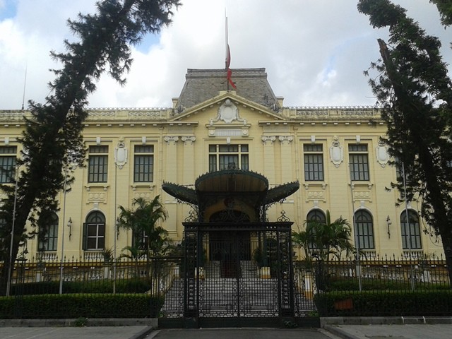 Cả nước treo cờ rủ vĩnh biệt Chủ tịch nước Trần Đại Quang