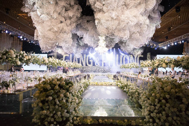 Những hình ảnh đắt giá trong đám cưới của Trường Giang và Nhã Phương Những hình ảnh đắt giá trong đám cưới của Trường Giang và Nhã Phương