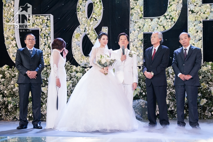 Những hình ảnh đắt giá trong đám cưới của Trường Giang và Nhã Phương Những hình ảnh đắt giá trong đám cưới của Trường Giang và Nhã Phương