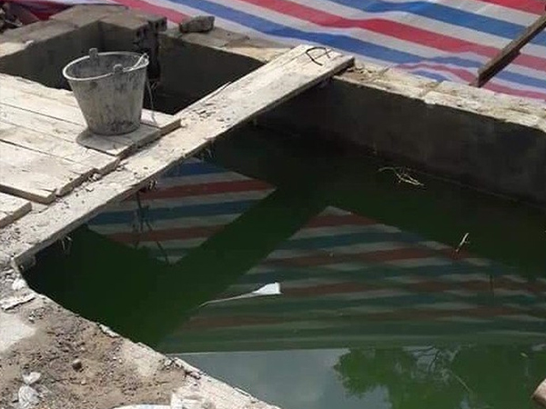 Một cháu bé tử vong do ngã xuống hố ga của nhà trường