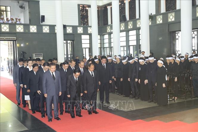 Lãnh đạo Đảng, Nhà nước Lào đến viếng Chủ tịch nước Trần Đại Quang